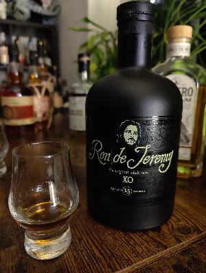 Photo of the rum Ron de Jeremy XO taken from user Schnapsschuesse