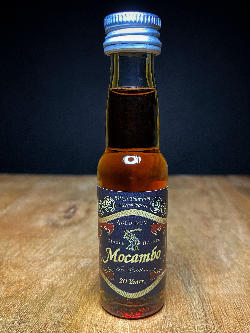 Photo of the rum Mocambo 20 Years Edición de Arte taken from user Lutz Lungershausen 