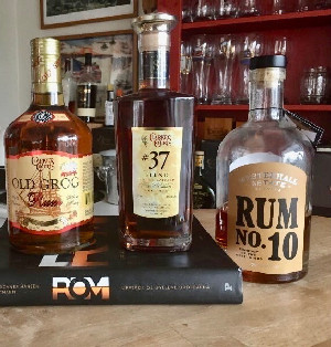 Photo of the rum Rum No. 10 taken from user Stefan Persson