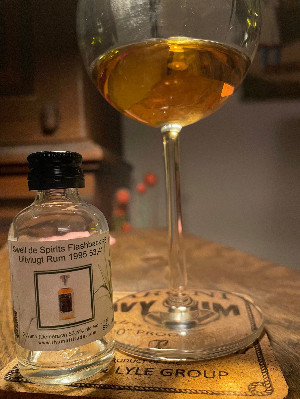 Photo of the rum Flashback series #3 ABV taken from user Frank