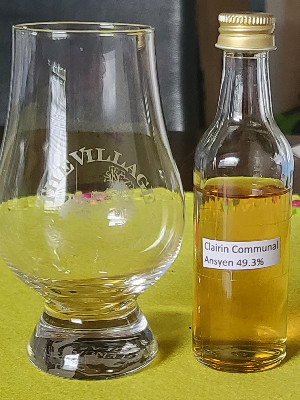 Photo of the rum Clairin Communal Ansyen (Blend des quatre communes) taken from user zabo