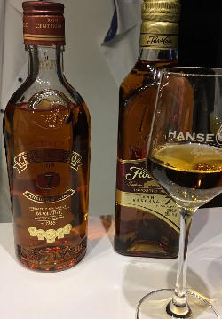 Photo of the rum Flor de Caña 7 Años Gran Reserva taken from user w00tAN