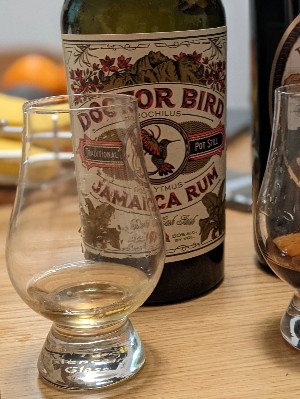Photo of the rum Doctor Bird Jamaica Rum taken from user Peter Bosel