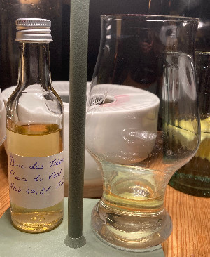 Photo of the rum Fleurs du Vent taken from user HenryL