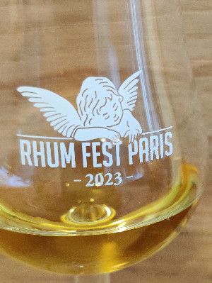 Photo of the rum Fleurs du Vent taken from user Vincent D