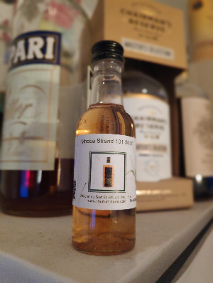 Photo of the rum Strand 101 taken from user NoMorePants