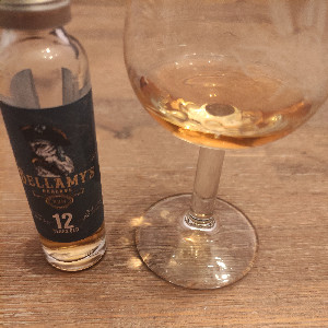 Photo of the rum Bellamy‘s Reserve El Salvador 12 years old PX Sherry Cask Finish taken from user Jonas