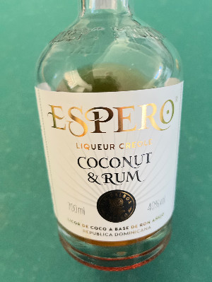 Photo of the rum Ron Espero Liqueur Creole Coco Caribe taken from user BTHHo 🥃