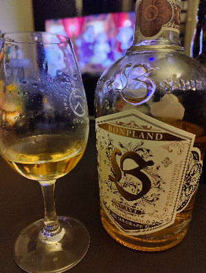 Photo of the rum Bonpland Suave - Rum & Grape Liqueur taken from user Gin & Bricks