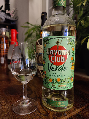 Photo of the rum Verde taken from user Gin & Bricks