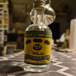 Photo of the rum White Overproof taken from user Steffmaus🇩🇰