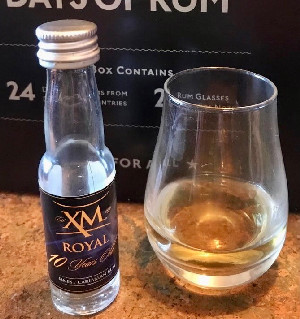 Photo of the rum Royal Rum 10 Years taken from user Stefan Persson