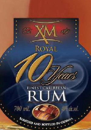 Photo of the rum Royal Rum 10 Years taken from user xJHVx