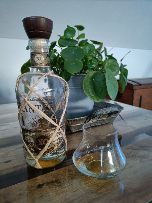 Photo of the rum Plantation Extra Old XO 20th Anniversary taken from user Tim 