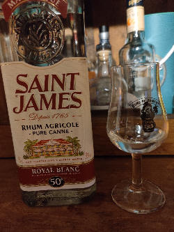 Photo of the rum Royal Blanc taken from user Vincent D