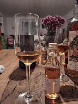 Photo of the rum  taken from user Alexander Rasch
