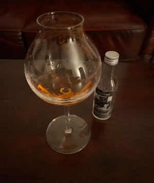 Photo of the rum Unshared Cask for France (LMDW) taken from user Dom M
