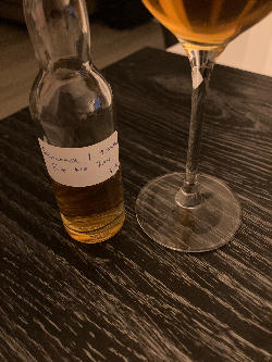 Photo of the rum Unshared Cask for France (LMDW) taken from user TheRhumhoe