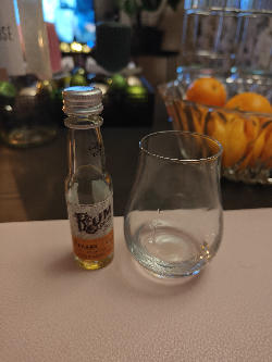 Photo of the rum Rum Explorer Thailand taken from user Schnapsschuesse
