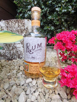 Photo of the rum Rum Explorer Thailand taken from user Decky Hicks Doughty