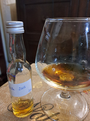 Photo of the rum Rhum vieux de Marie-Galante taken from user Émile Shevek