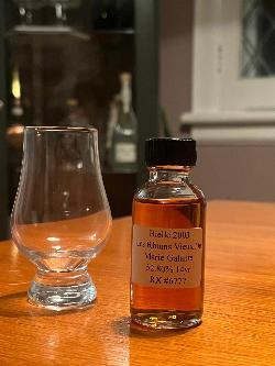 Photo of the rum Rhum vieux de Marie-Galante taken from user Beancheese