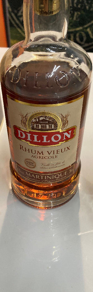 Photo of the rum Dillon Rhum Vieux taken from user TheRhumhoe