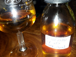 Photo of the rum Green Label Salvadoran Rum taken from user Rowald Sweet Empire