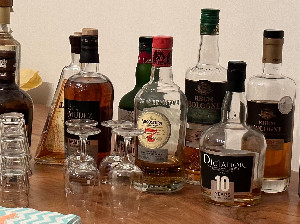 Photo of the rum Dictador 10 Years taken from user xJHVx