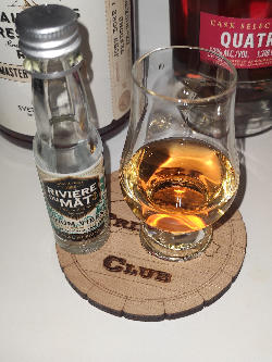 Photo of the rum Royal Réserve taken from user Martin Ekrt