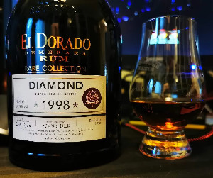 Photo of the rum El Dorado Rare Collection DMD <SVW> DLR taken from user Kevin Sorensen 🇩🇰