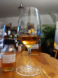 Photo of the rum No. 17 SLD taken from user crazyforgoodbooze