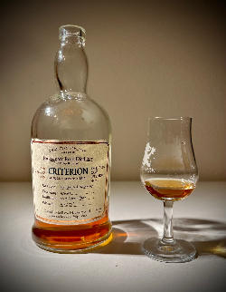Photo of the rum Exceptional Cask Selection V Criterion taken from user Jakob