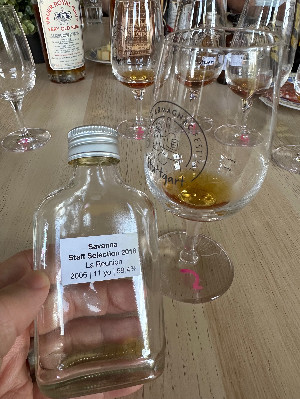 Photo of the rum Traditionnel Type G2 (Staff Selection) taken from user Alex1981