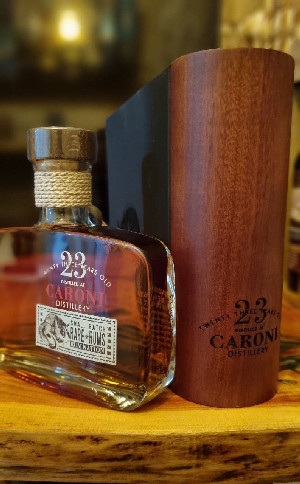 Photo of the rum Small Batch Rare Rums taken from user M@xiM
