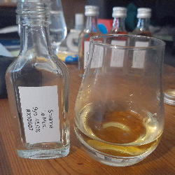 Photo of the rum  taken from user Timo Groeger