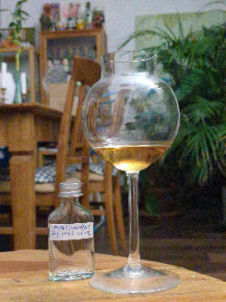 Photo of the rum FPH Fernandes Rum taken from user crazyforgoodbooze