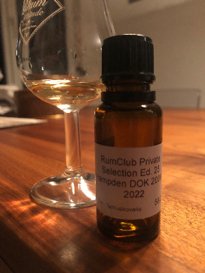 Photo of the rum Rumclub Private Selection Ed. 25 DOK taken from user Tschusikowsky