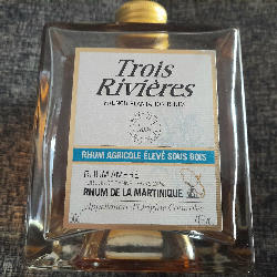 Photo of the rum Rhum Ambré Eleve Sous Bois taken from user Timo Groeger