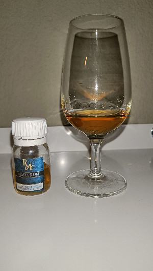 Photo of the rum Rum Artesanal Haiti Rum taken from user Righrum