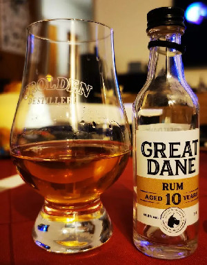 Photo of the rum Great Dane Aged 10 Years taken from user Kevin Sorensen 🇩🇰