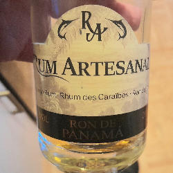 Photo of the rum Rum Artesanal Ron de Panama taken from user Timo Groeger