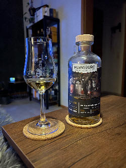 Photo of the rum Flensburg Rum Company Jamaica Rum HD C<>H taken from user Lukas Jäger