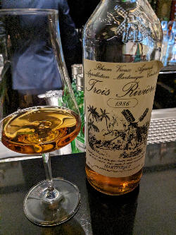 Photo of the rum 1986 taken from user Artur Schönhütte