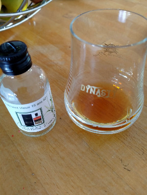 Photo of the rum Clément Vieux 15 ans taken from user Djehey