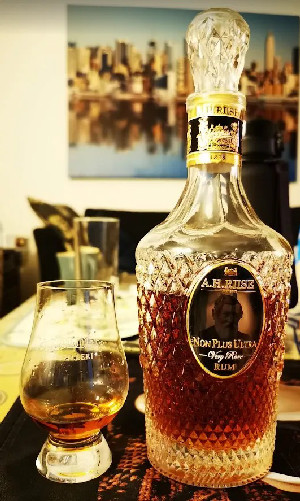 Photo of the rum Non Plus Ultra Very Rare Rum taken from user Kevin Sorensen 🇩🇰