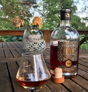 Photo of the rum HSE Rhum Extra Vieux XO Vintage taken from user Stefan Persson