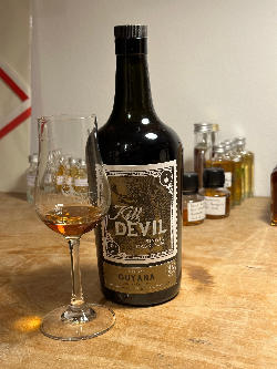 Photo of the rum Kill Devil taken from user Johannes