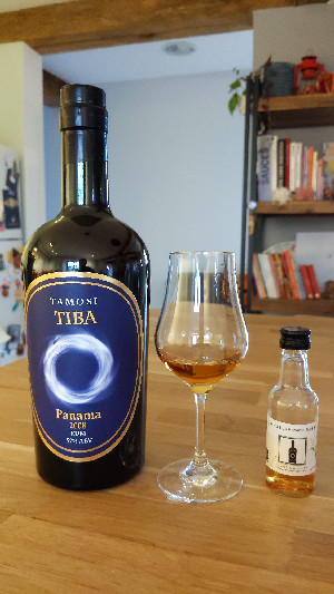 Photo of the rum Tamosi Tiba taken from user passlemix