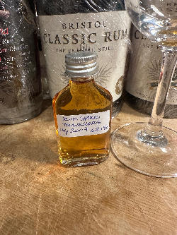 Photo of the rum 2010 taken from user Johannes